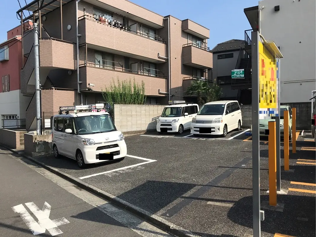 板橋区板橋４丁目　月極駐車場